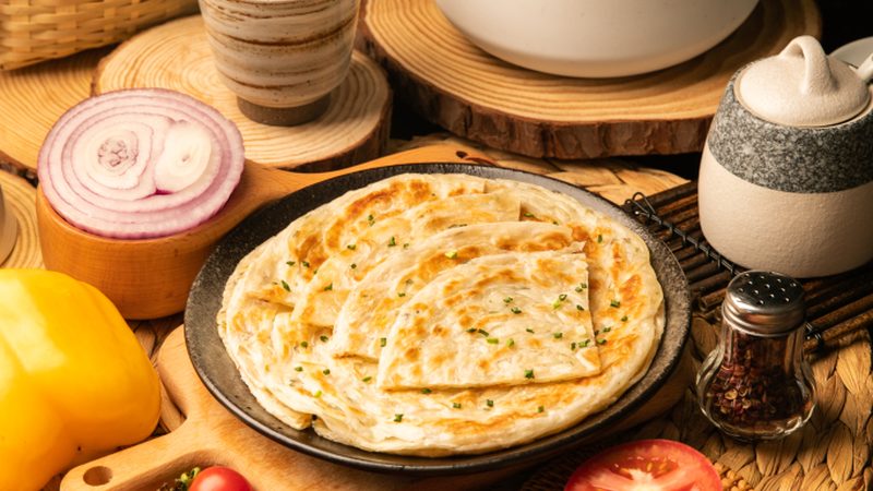 火锅底料作为一种常见的餐饮产品，在托运过程中需要特别注意以下几点：